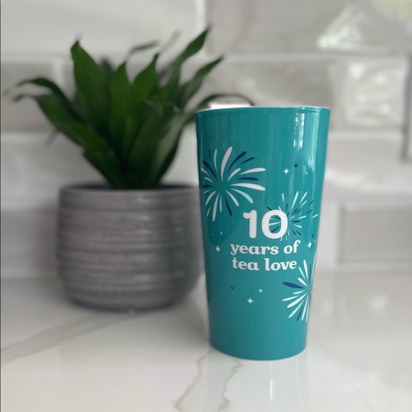 David’s Tea 10 Year Anniversary Travel Mug - Picture 5 of 8